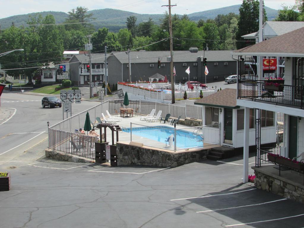 The Lake George Inn Dış mekan fotoğraf